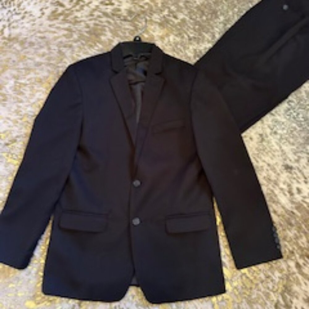 Calvin Klein Boys Black suit size 16